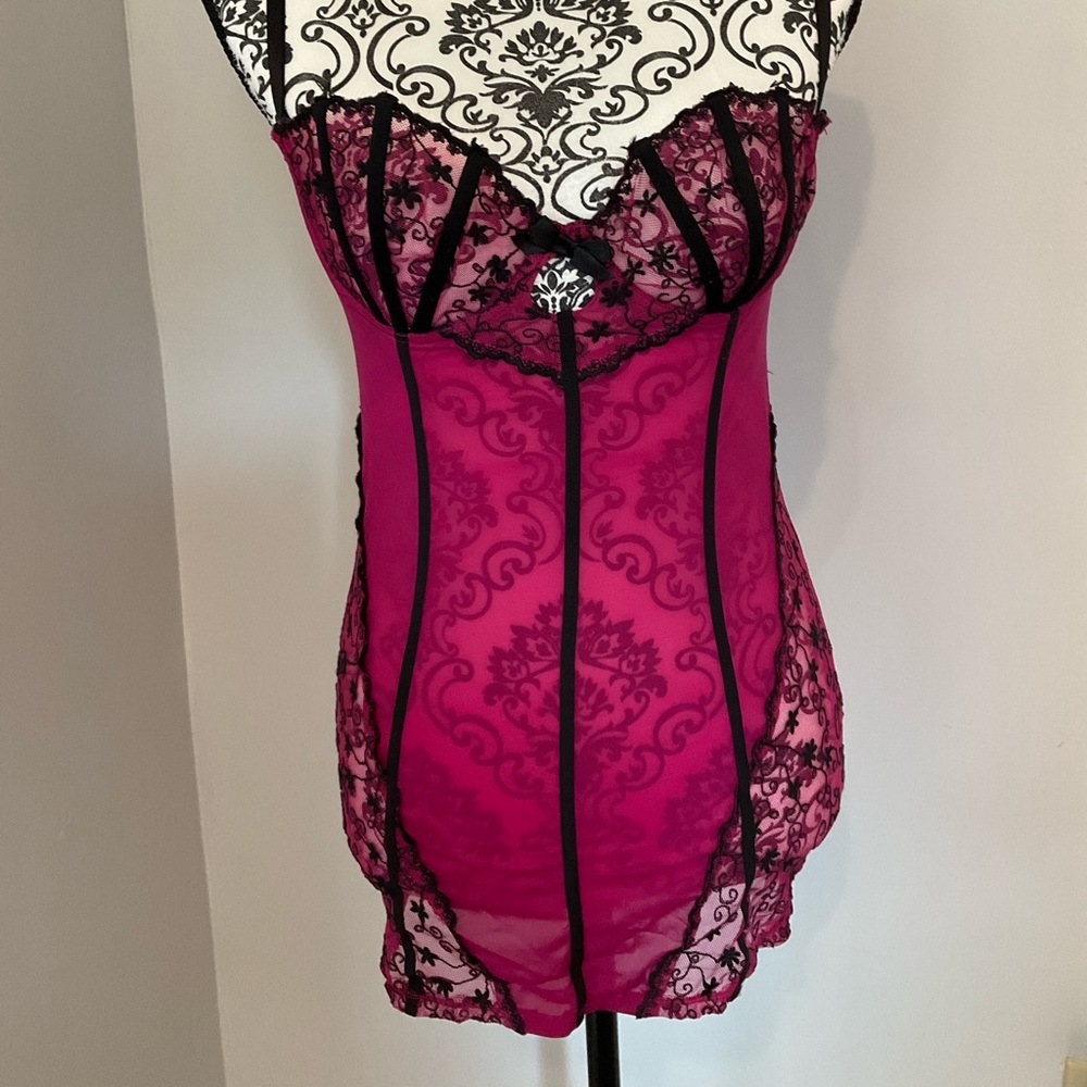 Elegant Pink and Black Lace Chemise